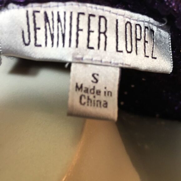 Jennifer Lopez silky knit short sleeve top - Picture 5 of 5